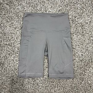 Velocity Sculpt And Flow Grace 9” Short Women’s Sz S Biker Shorts Grey Pockets